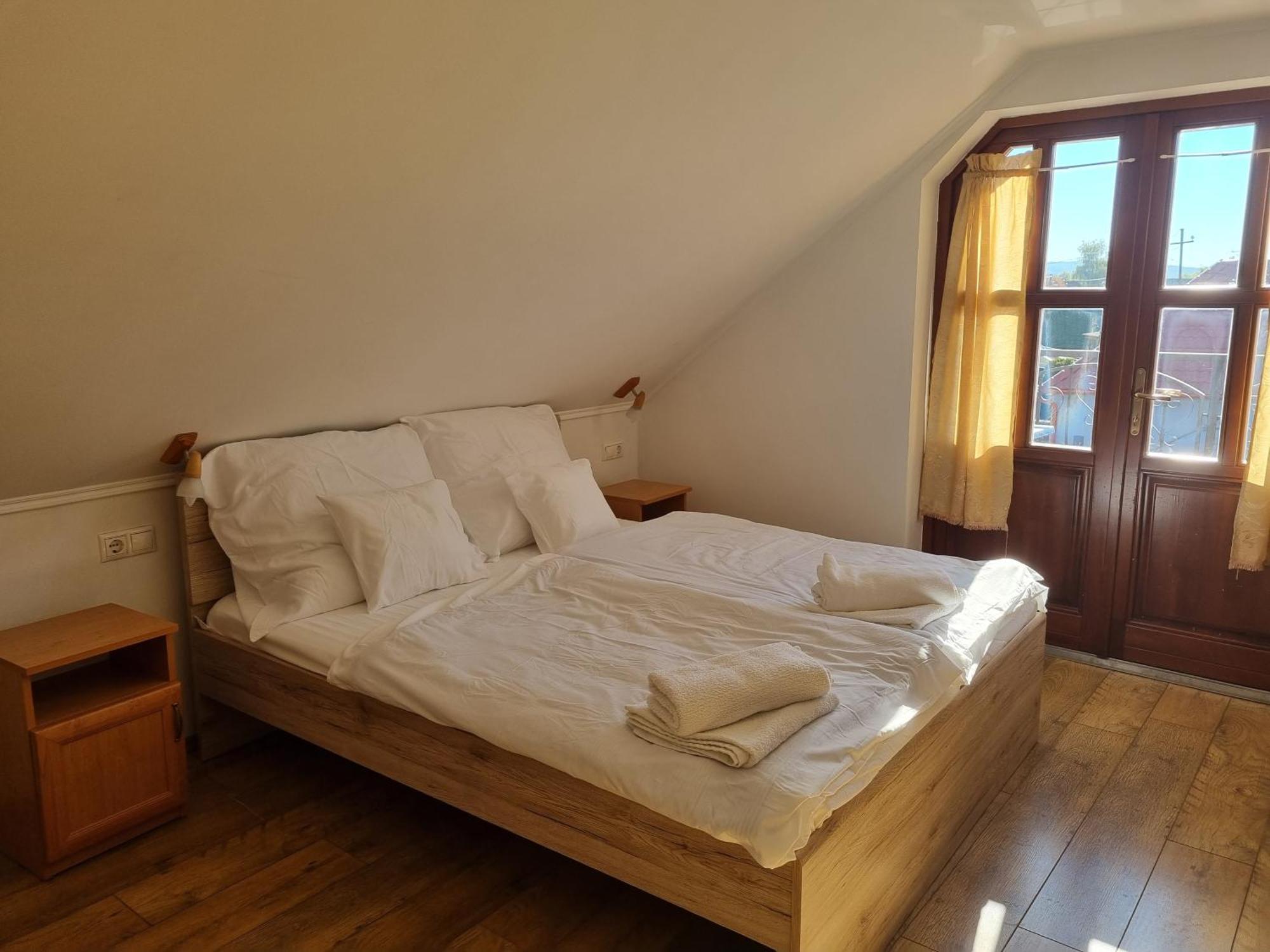 Kemences Fogado Bed & Breakfast Tardos Eksteriør bilde